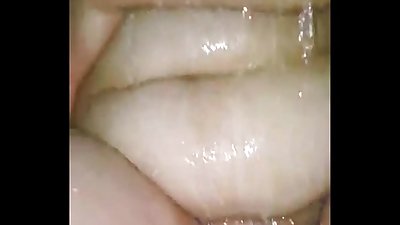 Indian girl bathing - indianhiddencams.com