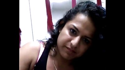 Indian aunty hoot sucking drivers dick - fuckmyindiangf.com